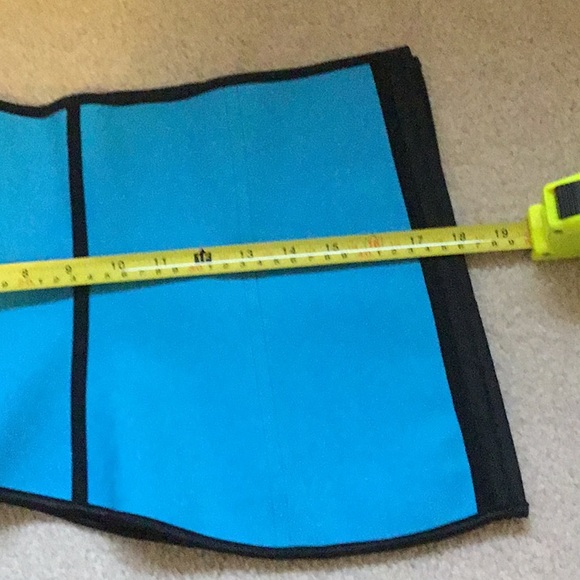 Waist Trainer - Picture 9 of 16